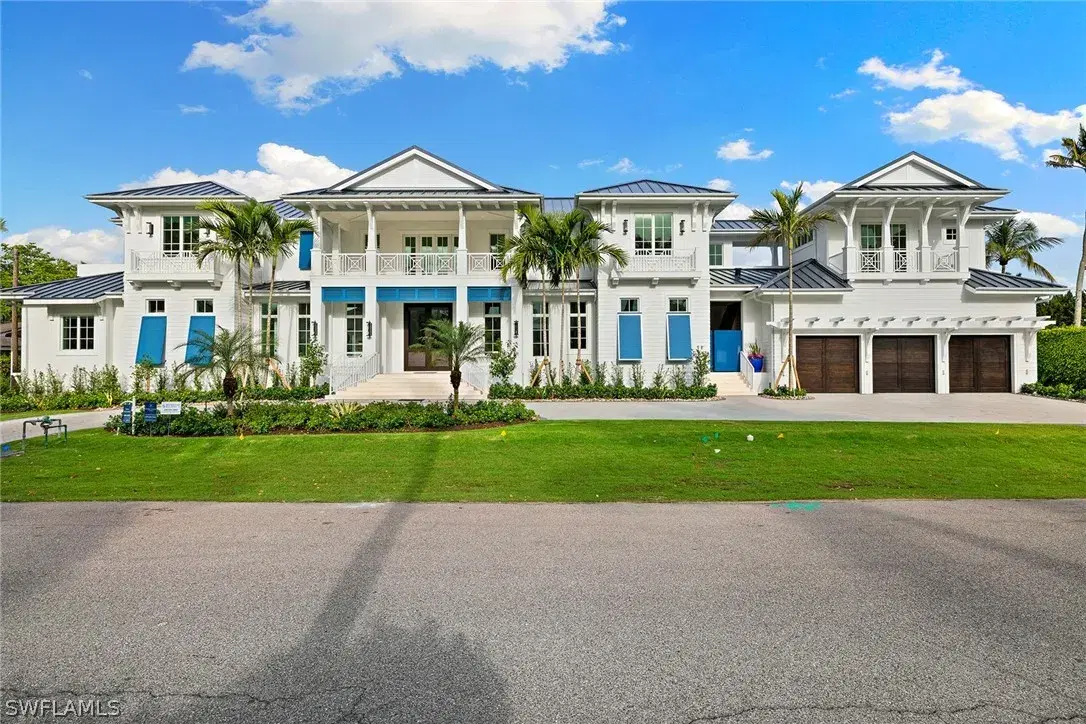 Picture of 2131 Marina Dr, Naples, FL 34102