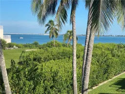 Picture of 200 Periwinkle Way 232, Sanibel, FL 33957