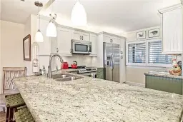 Picture of 200 Periwinkle Way 232, Sanibel, FL 33957