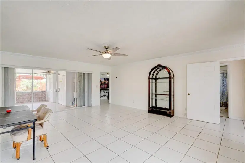 Picture of 521 SW 70Th Ter, Pembroke Pines FL 33023