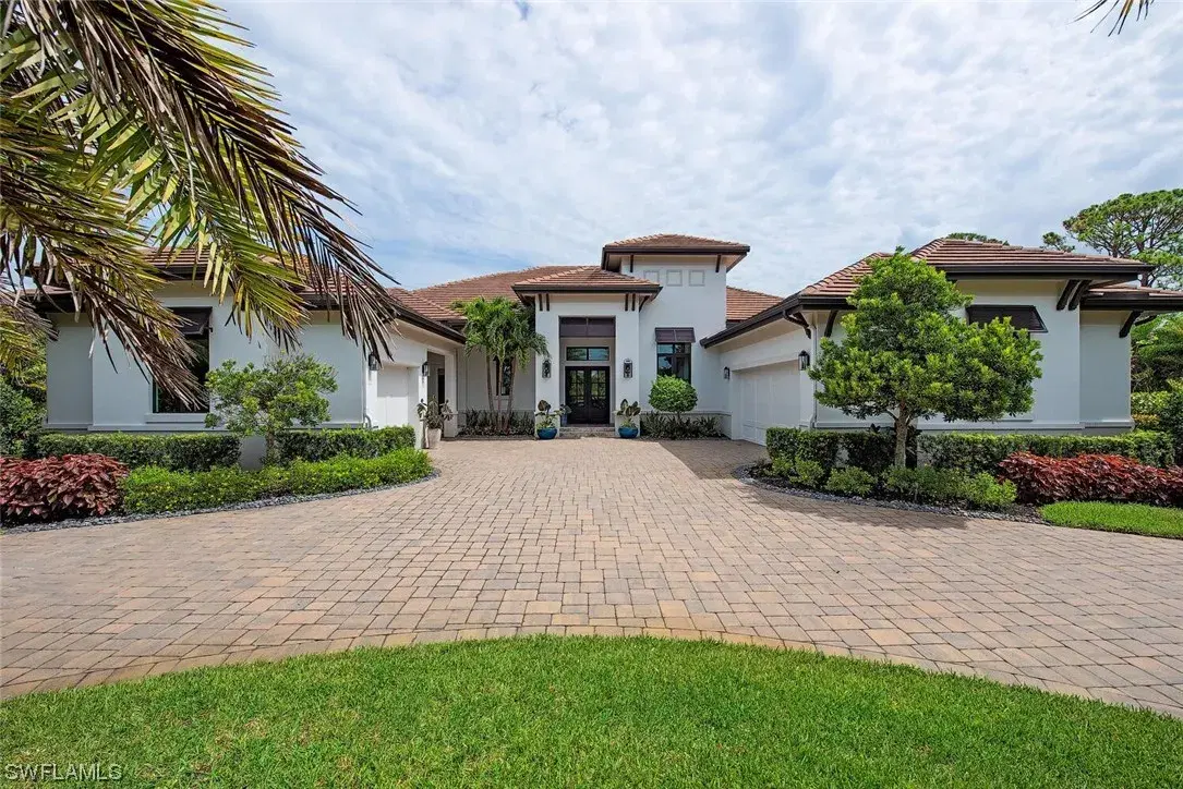 Picture of 179 Mahogany Dr, Naples, FL 34108