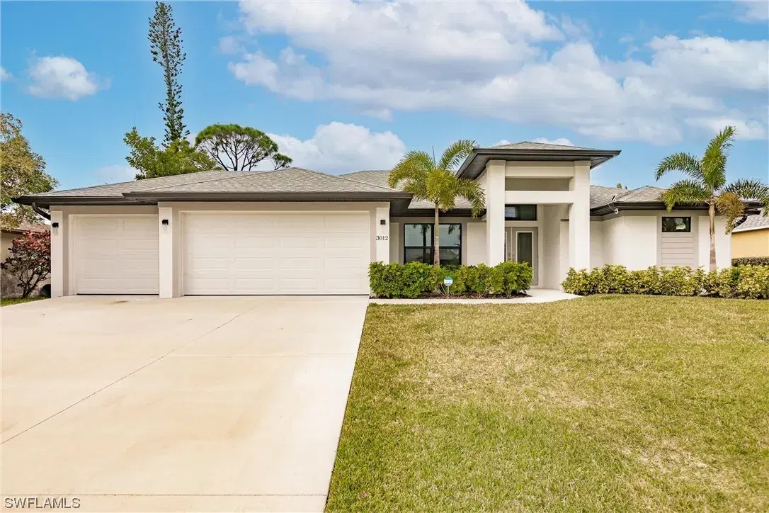 Picture of 3012 SW 10Th Pl, Cape Coral, FL 33914