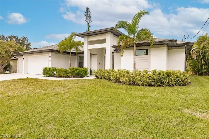 Picture of 3012 SW 10Th Pl, Cape Coral FL 33914