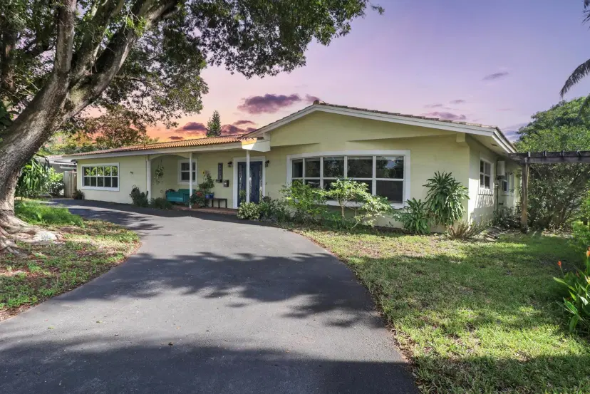 Picture of 700 NE 2 Street, Pompano Beach FL 33060