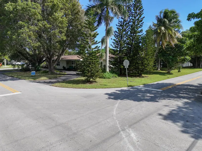 Picture of 700 NE 2 Street, Pompano Beach FL 33060