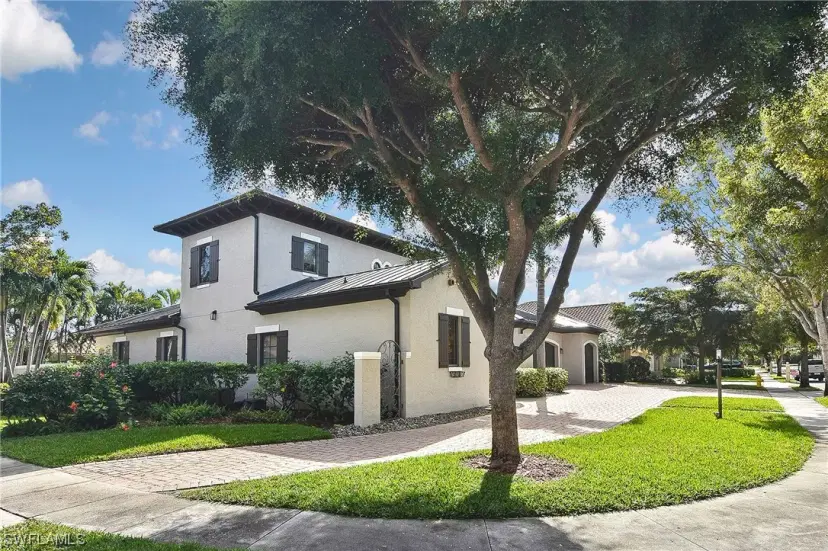 Picture of 1691 Mcgregor Reserve Dr, Fort Myers FL 33901