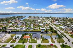 Picture of 1110 Lorraine Ct, Cape Coral, FL 33904