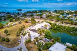 Picture of 100 Iroquois Dr 8, Islamorada, FL 33036