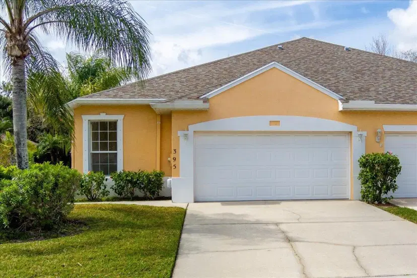 Picture of 395 W Tangerine Square Sw, Vero Beach FL 32968