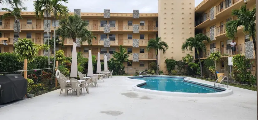 Picture of 2145 Pierce St 332, Hollywood FL 33020