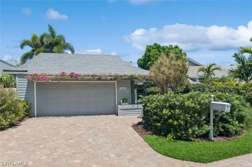 Picture of 651 Bridgeway Ln 1, Naples FL 34108