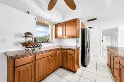 Picture of 5340 NW 2Nd Avenue 323, Boca Raton, FL 33487