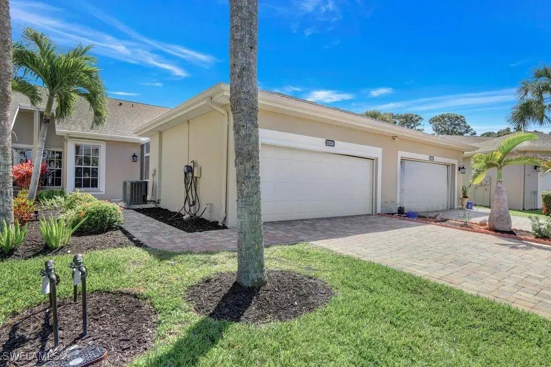 Picture of 23224 Grassy Pine Dr, Estero, FL 33928