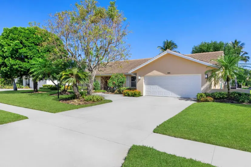 Picture of 831 SW 35Th Avenue, Boynton Beach FL 33435