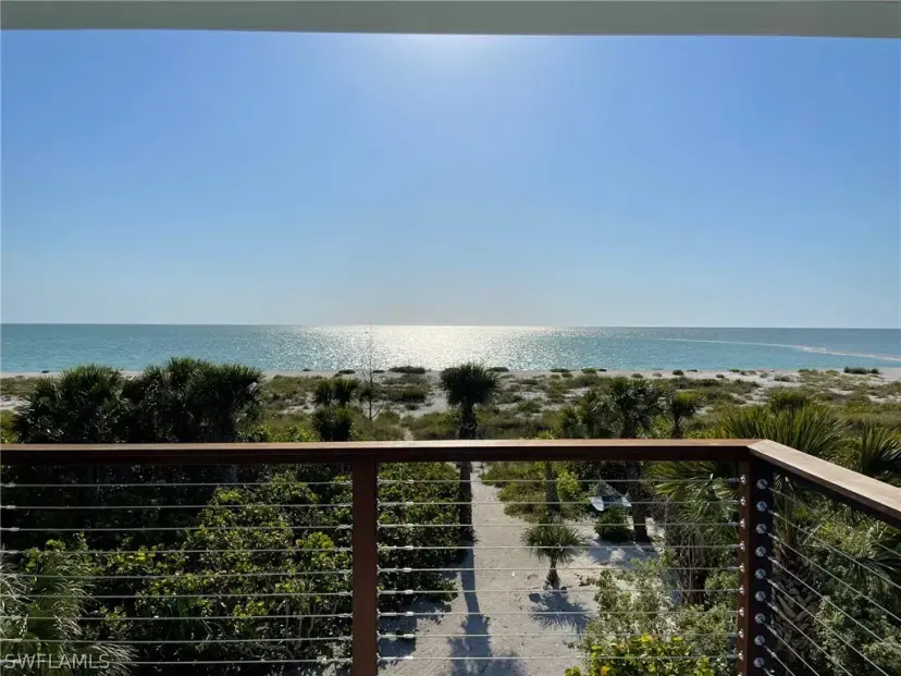 Picture of 640 Gulf Ln 4, Upper Captiva FL 33924