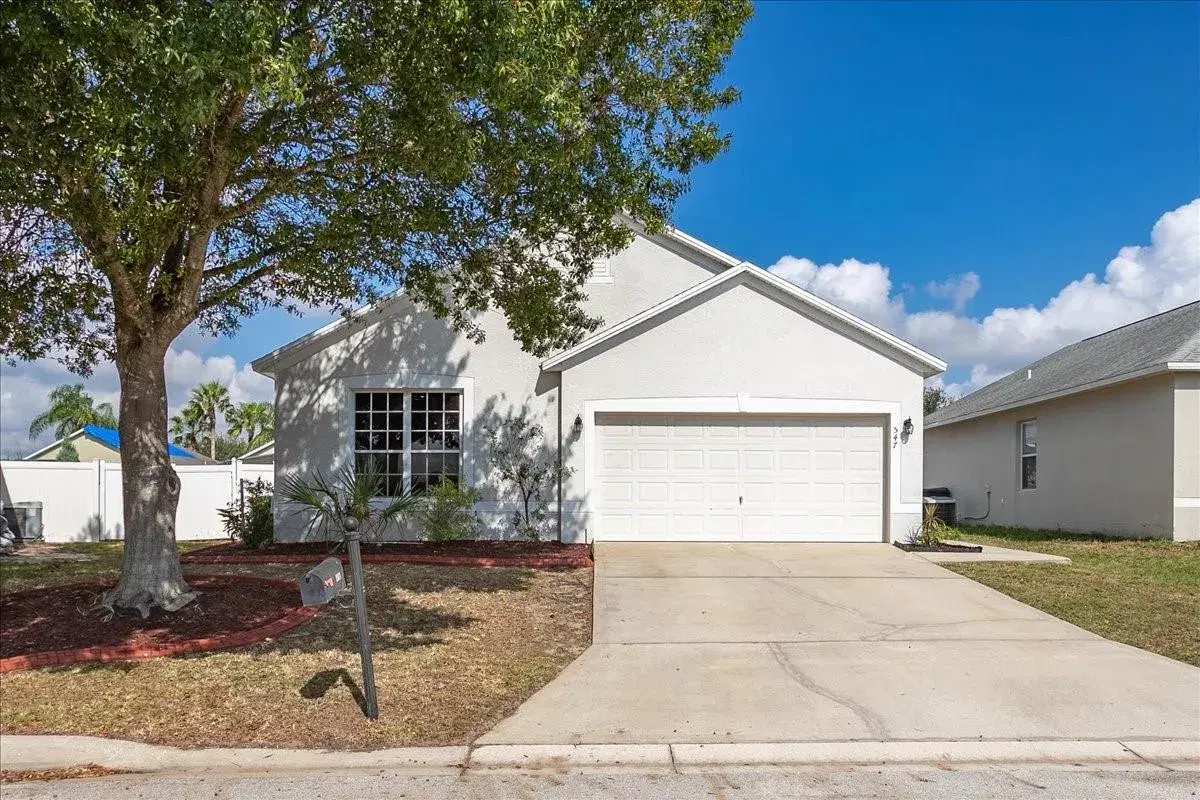 Picture of 547 Madina Circle, Other City - In The State Of Florida, FL 33837