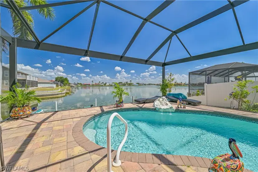 Picture of 841 SE 3Rd Ter, Cape Coral FL 33990