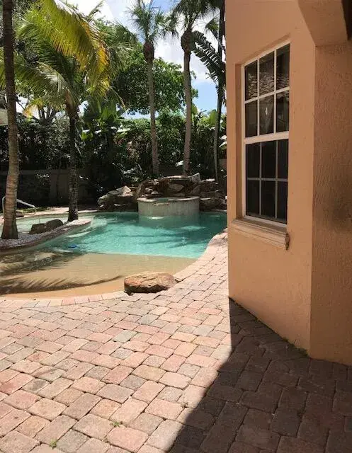 Picture of 9839 Coronado Lake Drive, Boynton Beach FL 33437