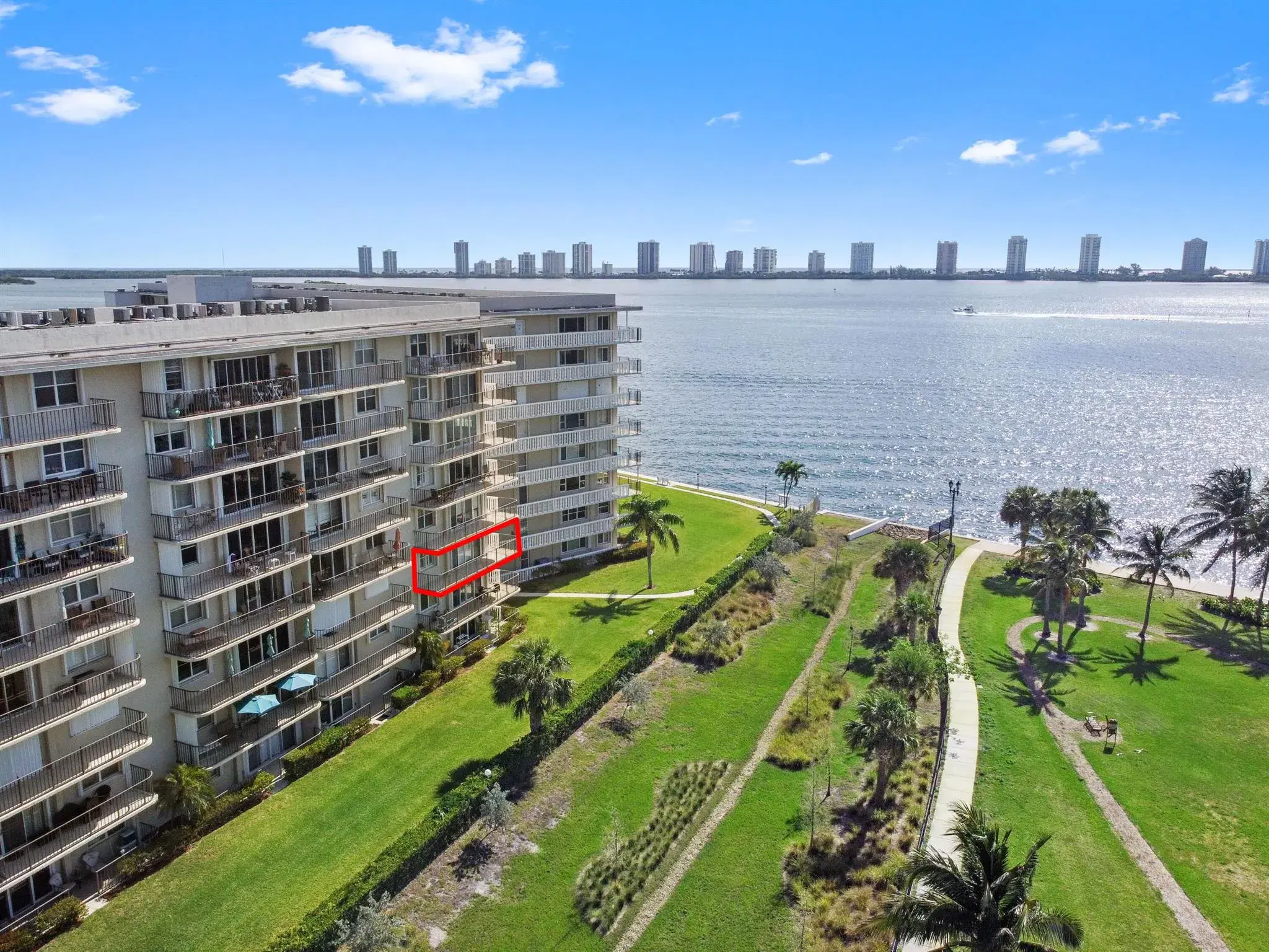 Picture of 801 Lake Shore Drive 310, Lake Park, FL 33403