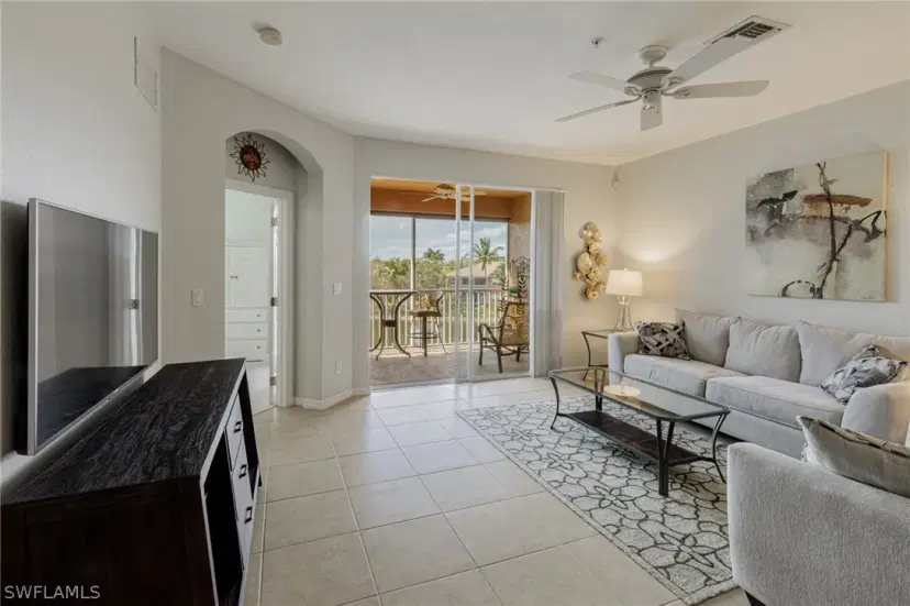 Picture of 9631 Spanish Moss Way 3933, Bonita Springs FL 34135