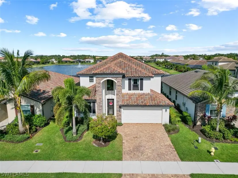 Picture of 9374 Foxglove Ln, Naples FL 34120