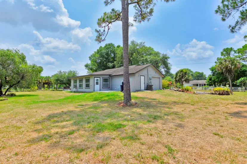 Picture of 16721 Tangerine Boulevard, The Acreage FL 33470