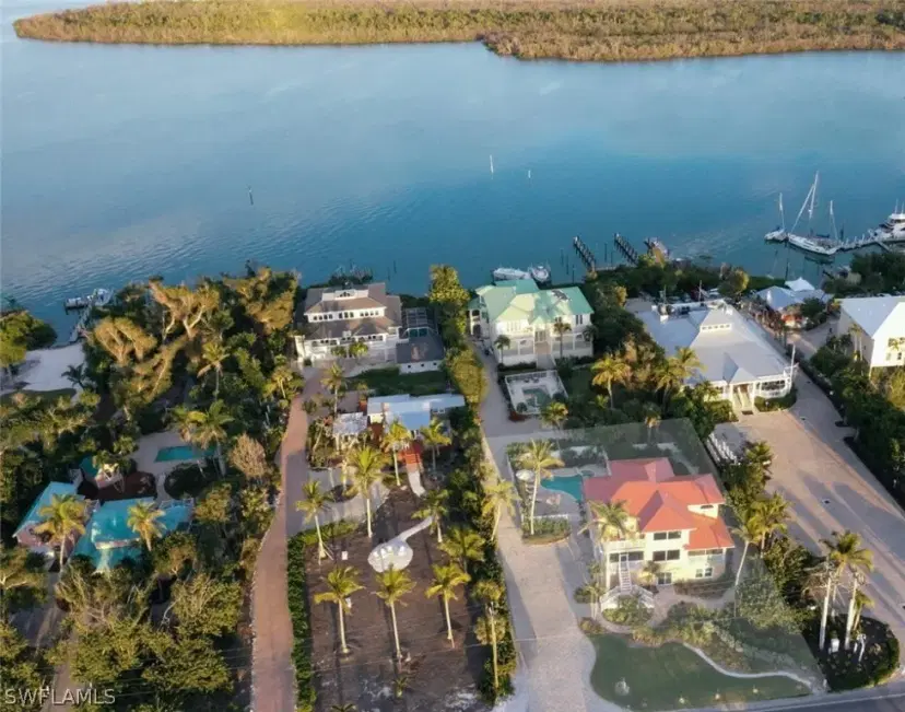 Picture of 15891 Captiva Dr, Captiva FL 33924