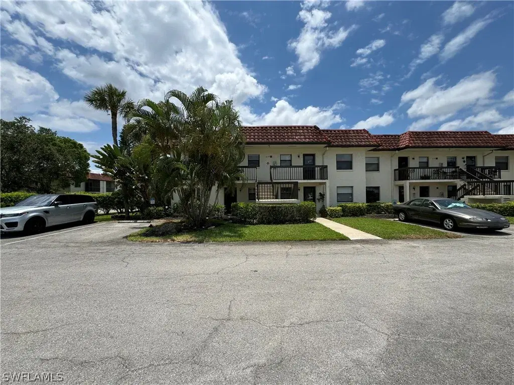 Picture of 4178 27Th Ct Sw 101, Naples, FL 34116