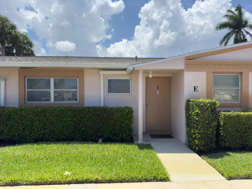 Picture of 2567 Dudley Drive W E, West Palm Beach FL 33415