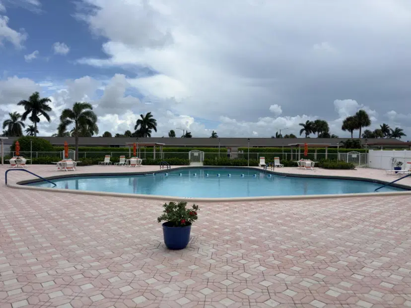 Picture of 2567 Dudley Drive W E, West Palm Beach FL 33415