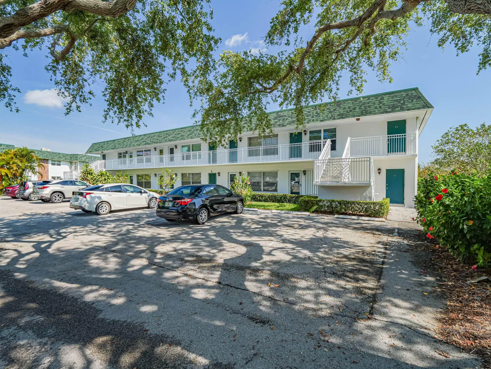 Picture of 2800 Indian River Boulevard L2, Vero Beach, FL 32960