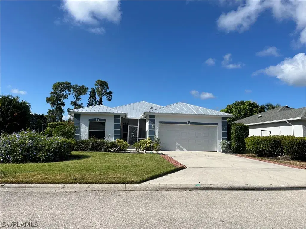 Picture of 177 Stanhope Cir, Naples, FL 34104