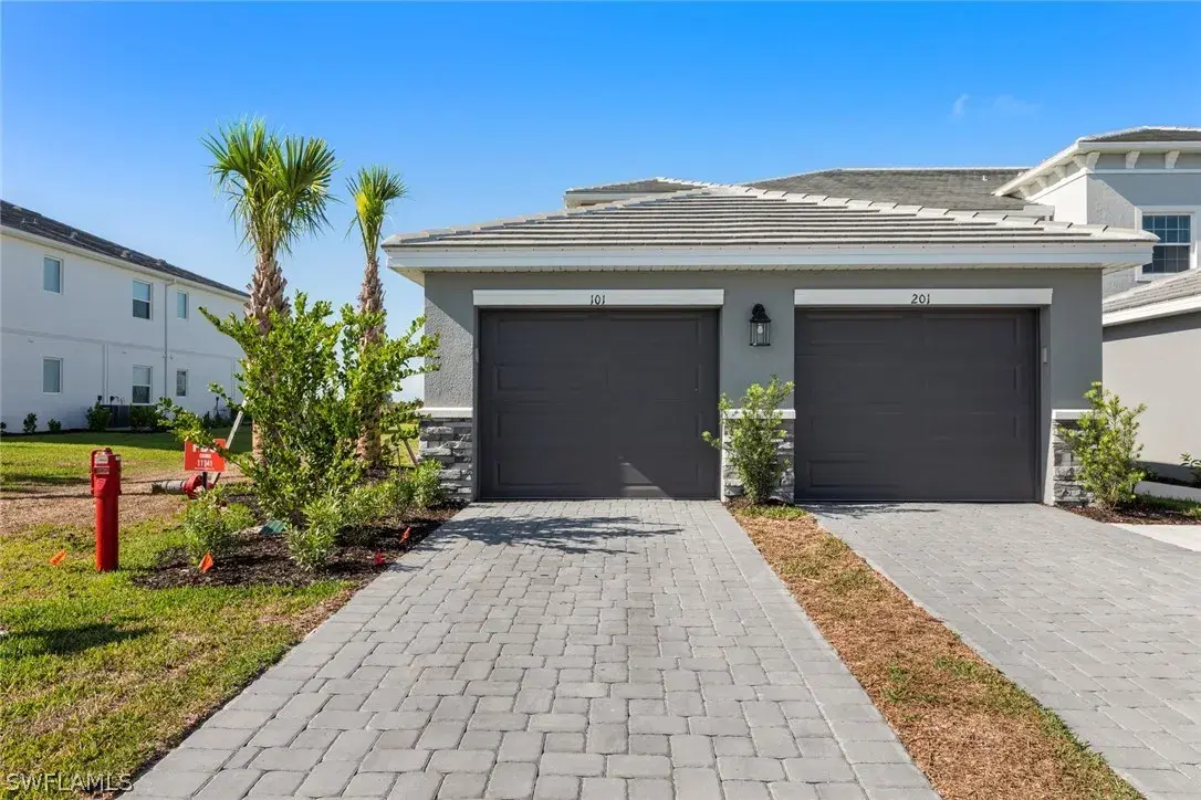 Picture of 11841 Venetian Lagoon Dr 101, Fort Myers, FL 33913