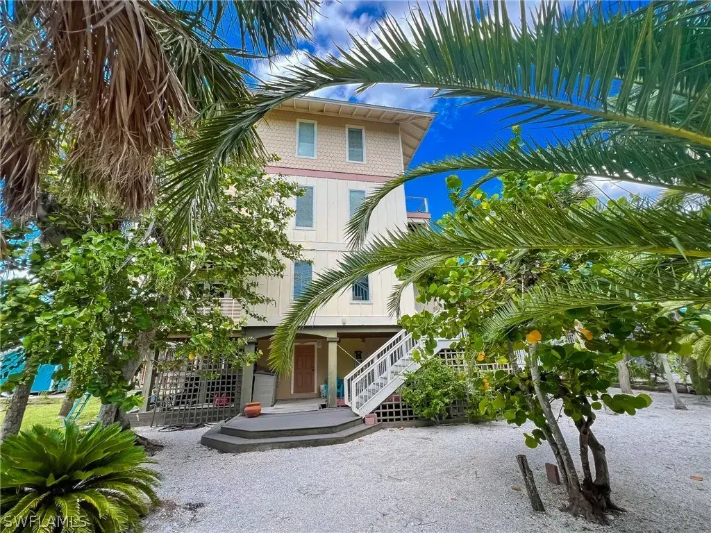 Picture of 320 Spanish Gold Ln, Upper Captiva, FL 33924