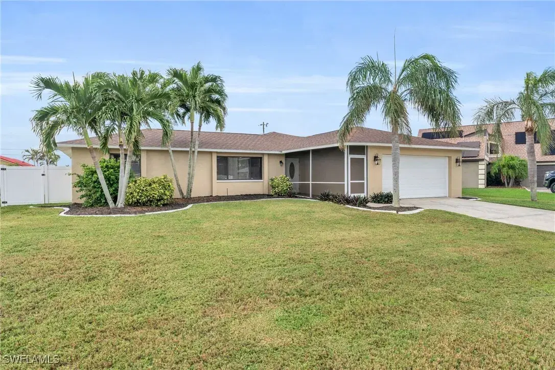 Picture of 426 SW 43Rd Ter, Cape Coral, FL 33914