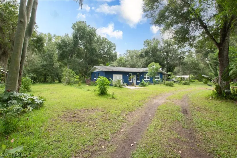 Picture of 1745 County Road 731, Venus FL 33960