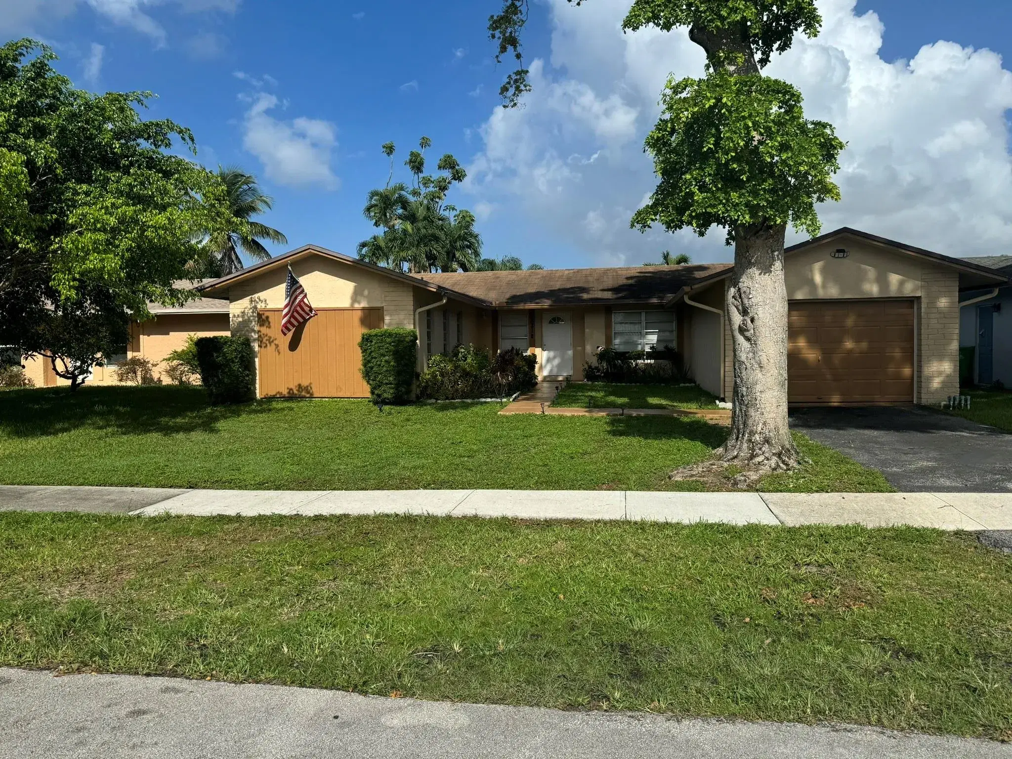 Picture of 4041 NW 93Rd Ave, Sunrise, FL 33351