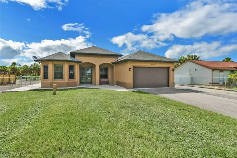 Picture of 3170 Everglades Blvd S, Naples FL 34117