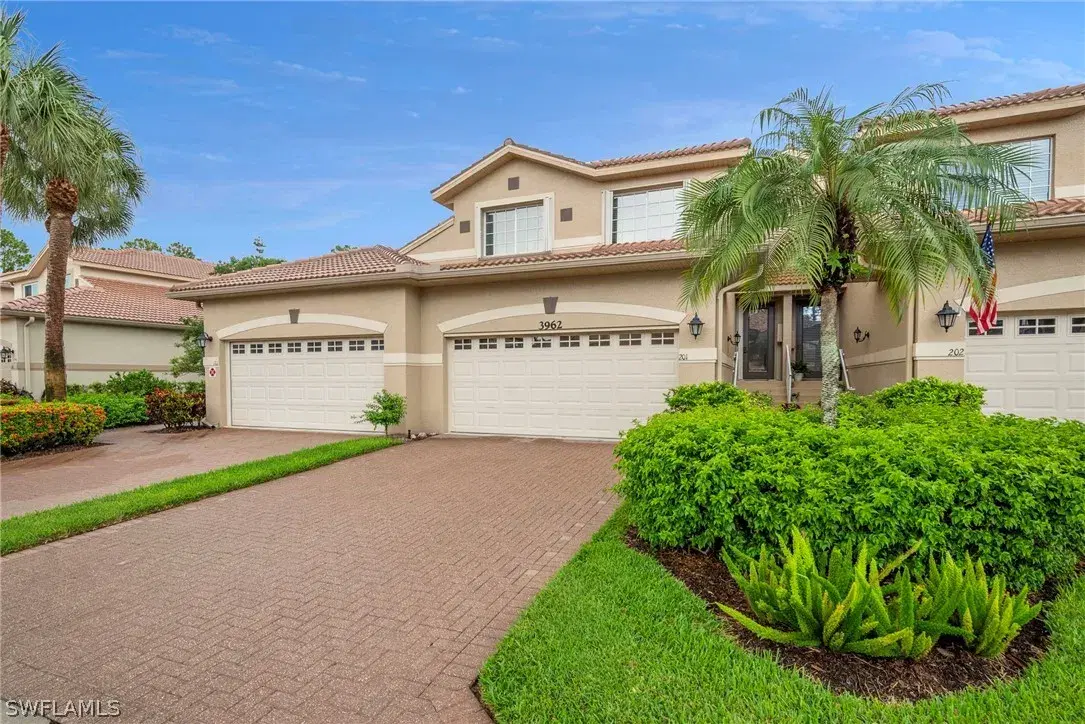 Picture of 3962 Bishopwood Ct W 201, Naples, FL 34114