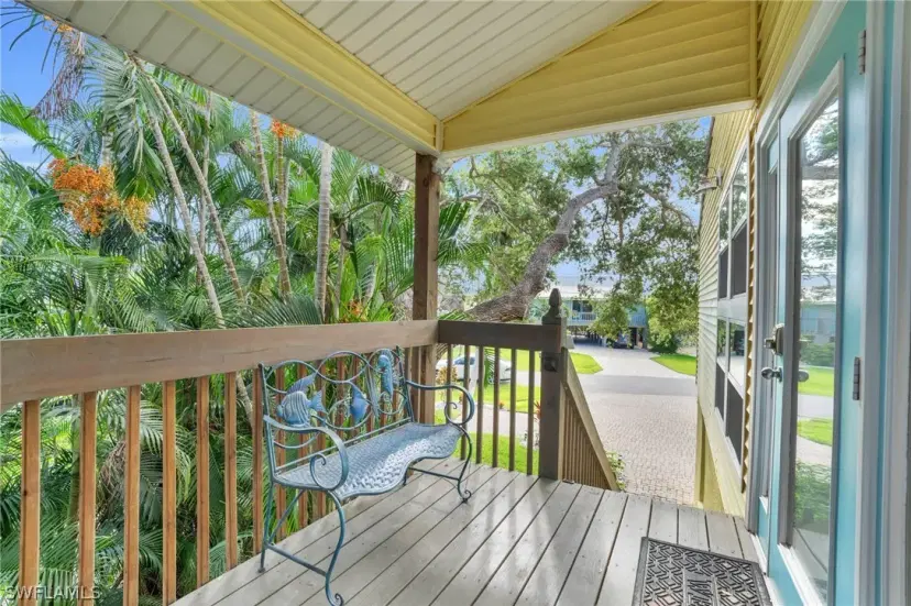 Picture of 196 Dundee Rd, Fort Myers Beach FL 33931