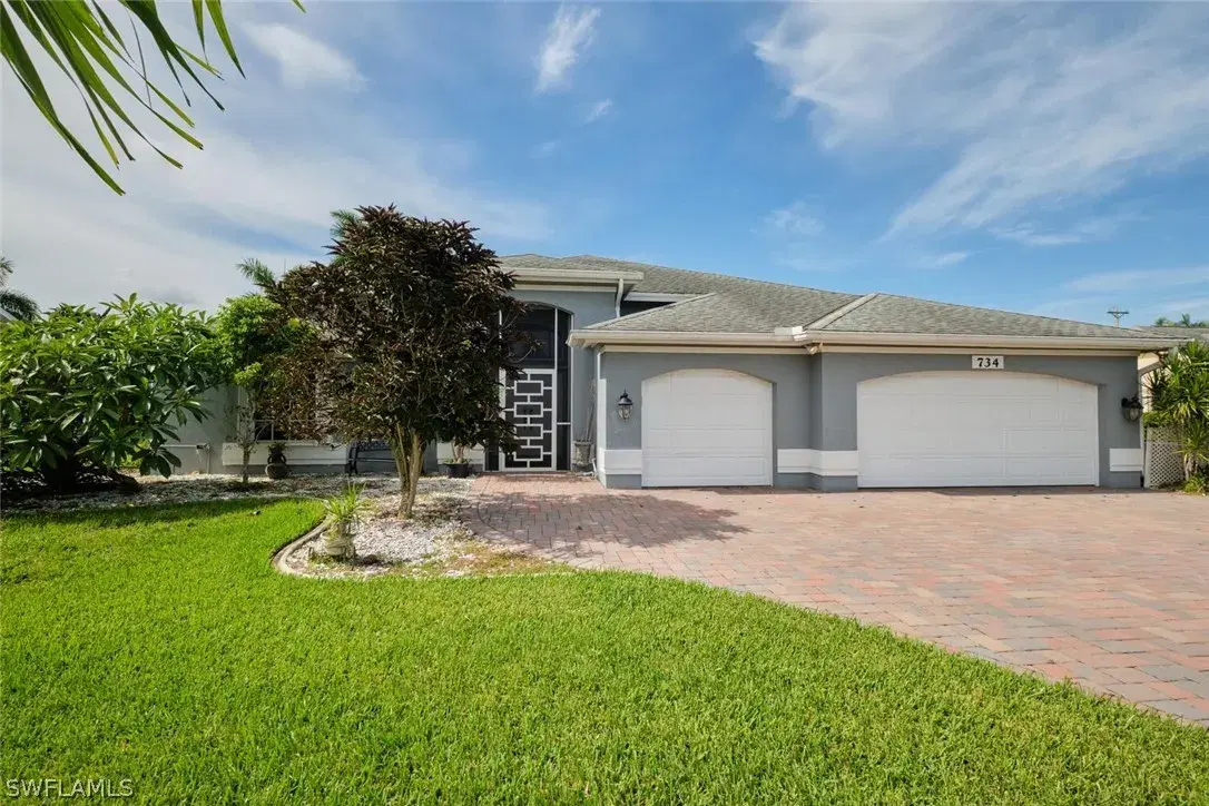 Picture of 734 Milwaukee Blvd, Lehigh Acres, FL 33974