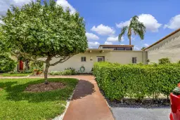 Picture of 2541 Boundbrook Boulevard 121, West Palm Beach, FL 33406