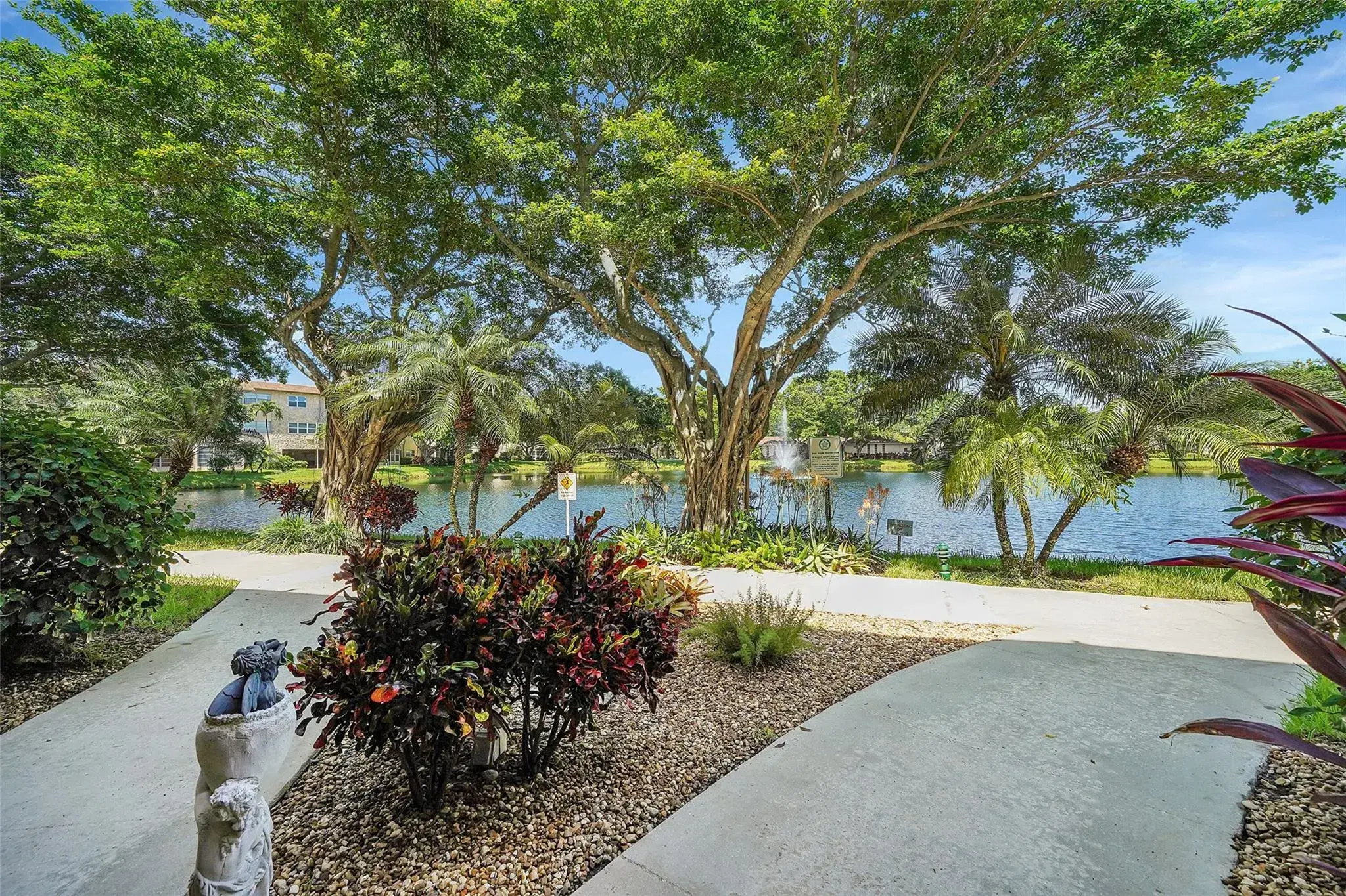 Picture of 3530 NW 52Nd Ave 504, Lauderdale Lakes, FL 33319