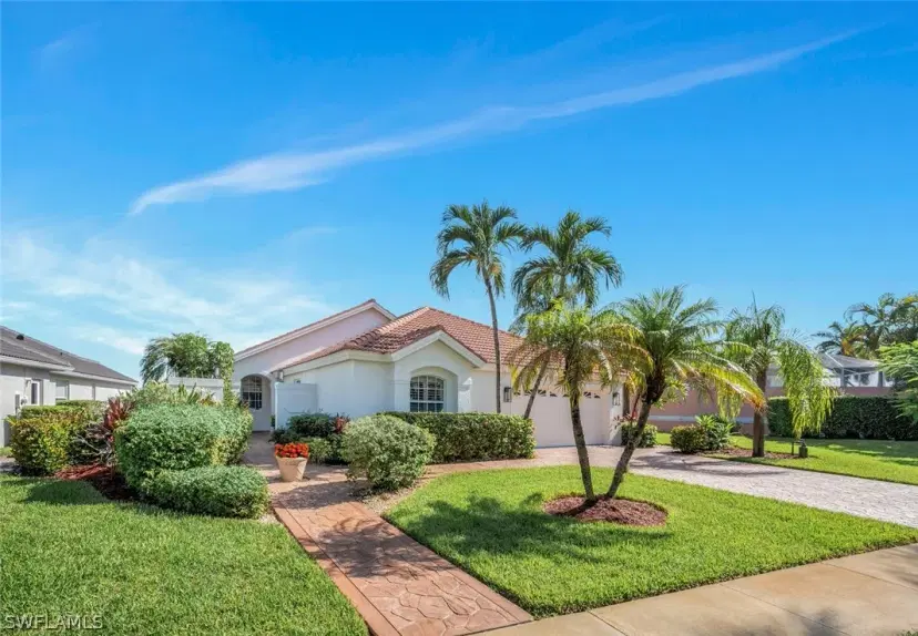 Picture of 1526 Vintage Ln, Naples FL 34104