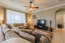 Picture of 13901 Avon Park Cir 201, Fort Myers, FL 33912