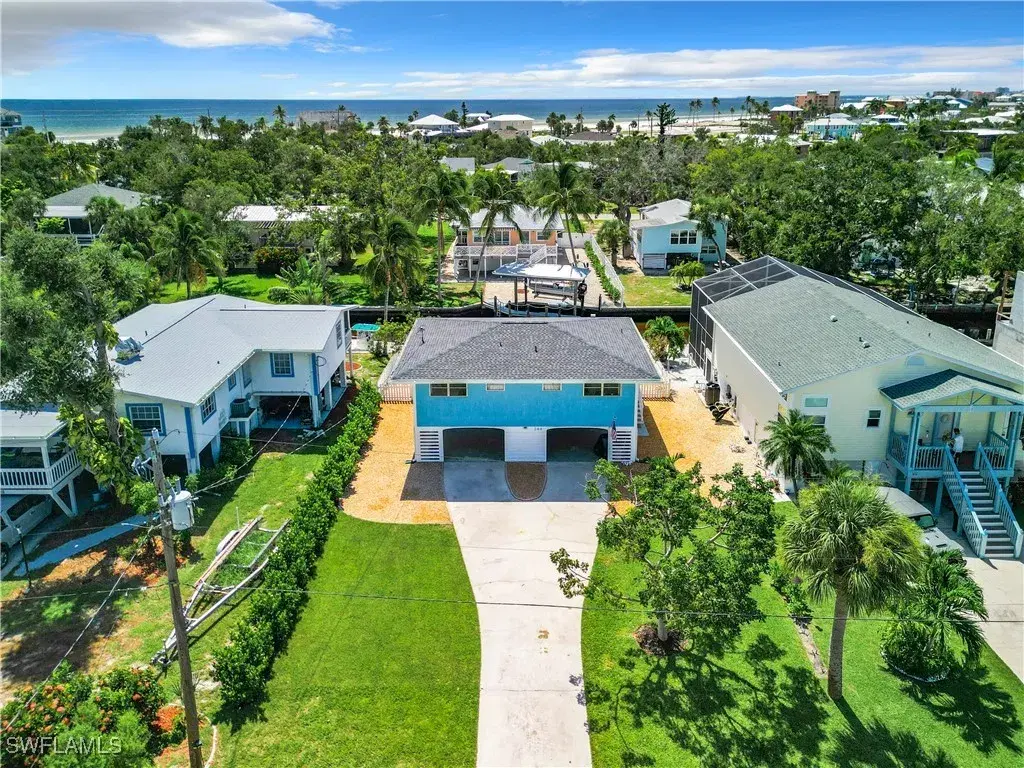 Picture of 244 Dundee Rd, Fort Myers Beach, FL 33931