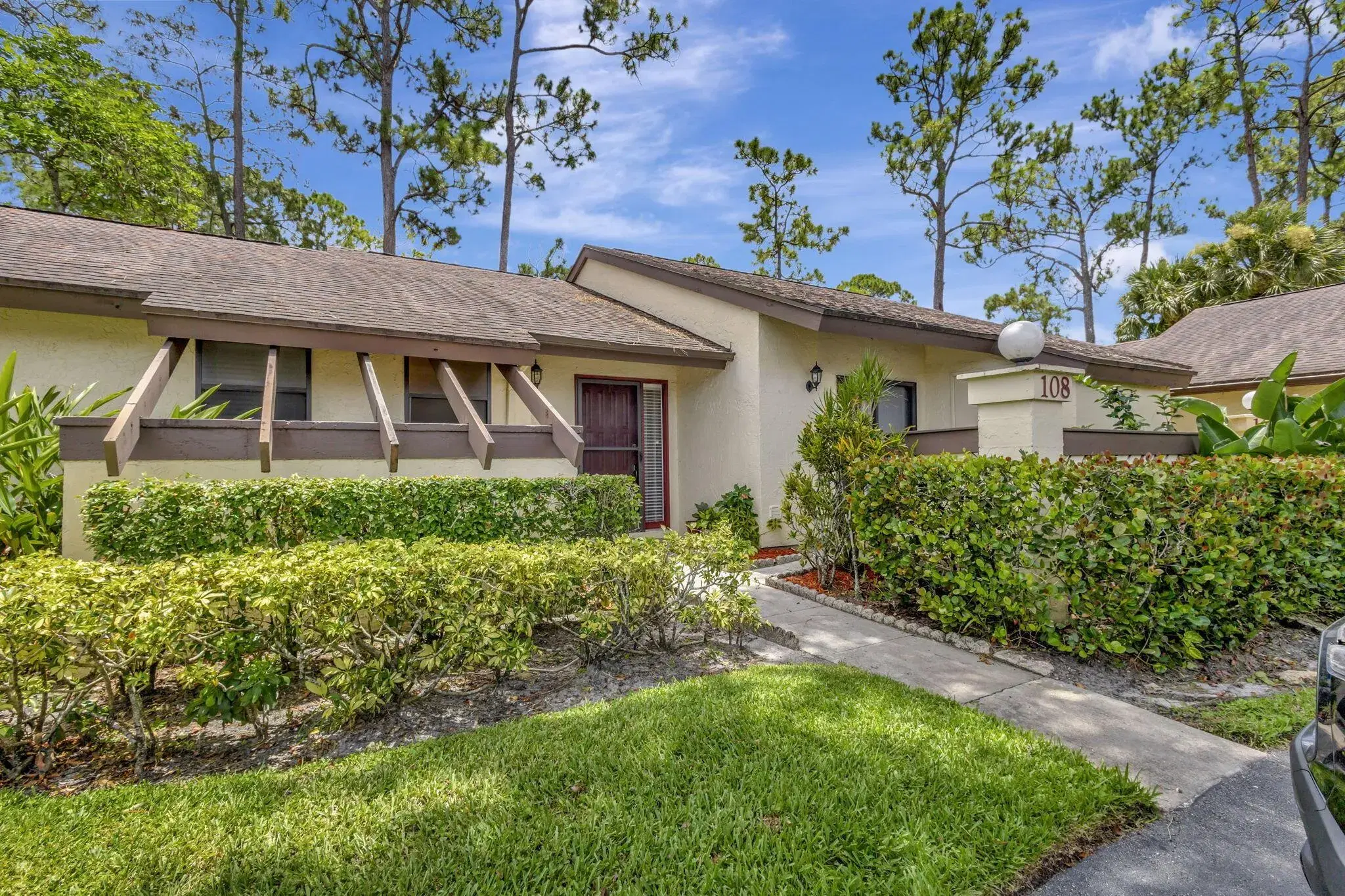 Picture of 108 Roselle Court, Royal Palm Beach, FL 33411