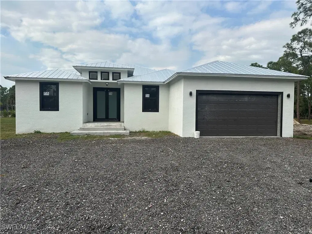 Picture of 660 S Zambria St, Clewiston, FL 33440