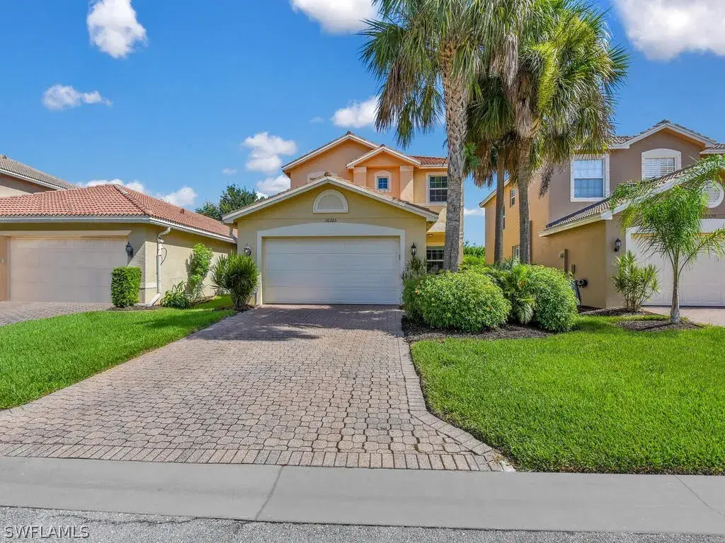 Picture of 10325 Barberry Ln, Fort Myers, FL 33913