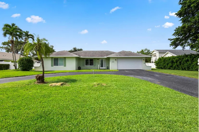 Picture of 3110 Sherwood Boulevard, Delray Beach FL 33445